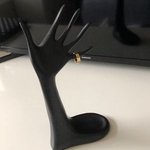 🖐🏾 Wooden hand ring tree